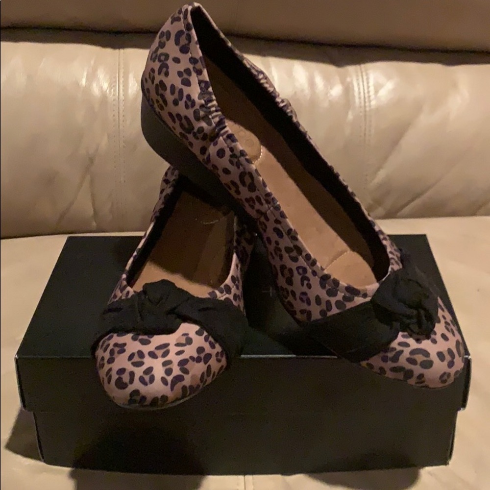 Leopard wedges